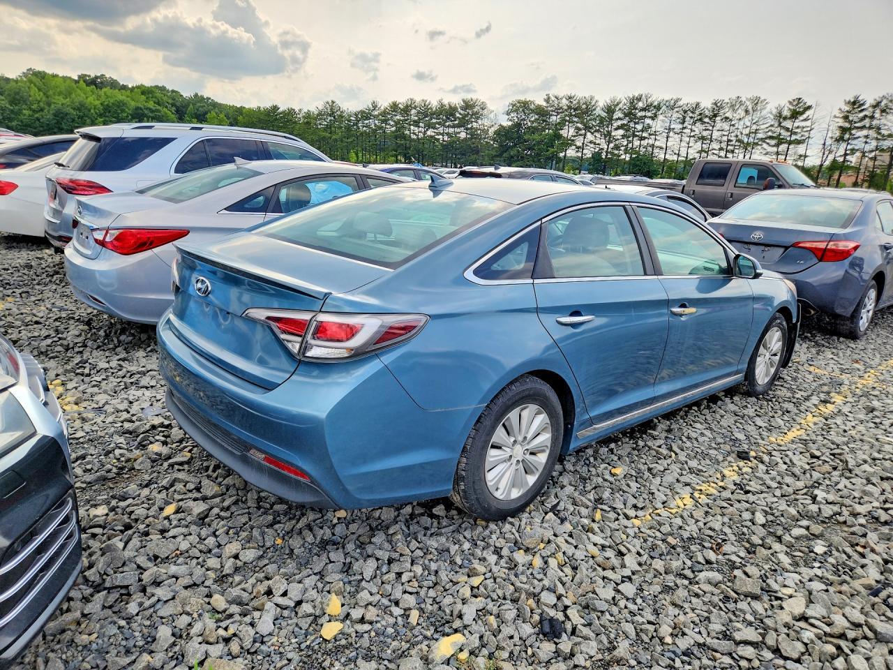 2016 Hyundai Sonata Hybrid - Фото 3