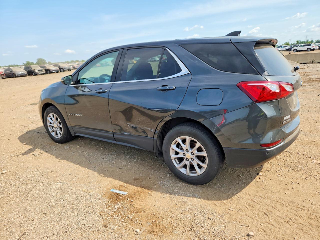 2019 Chevrolet Equinox Lt - Image 2