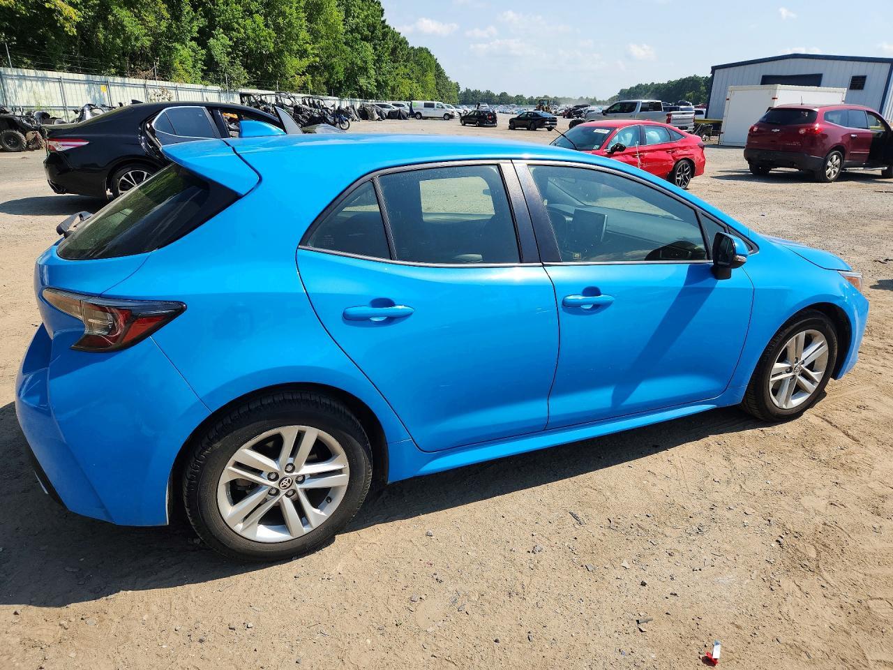 2019 Toyota Corolla Hatchback Se - Image 3
