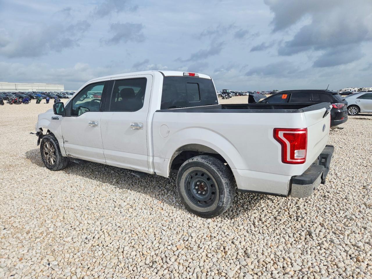 2017 Ford F150 Supercrew - Image 2
