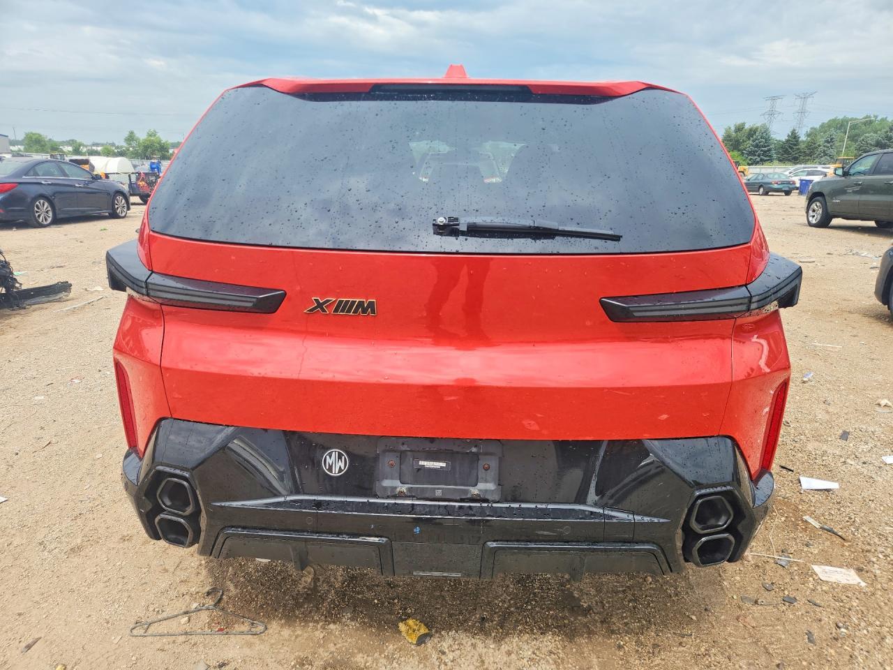 2023 BMW Xm - Image 6