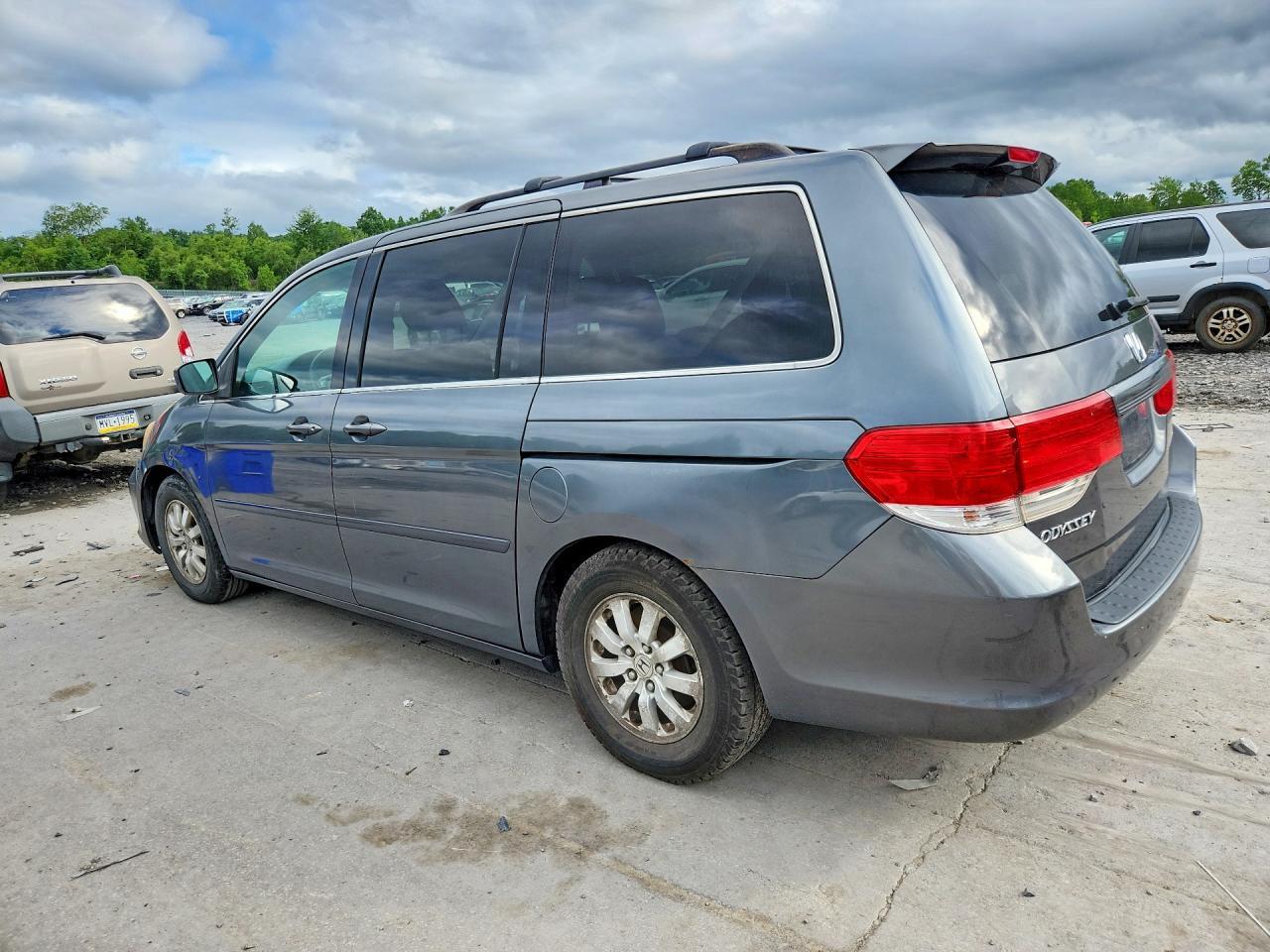 2010 Honda Odyssey Exl - Фото 2
