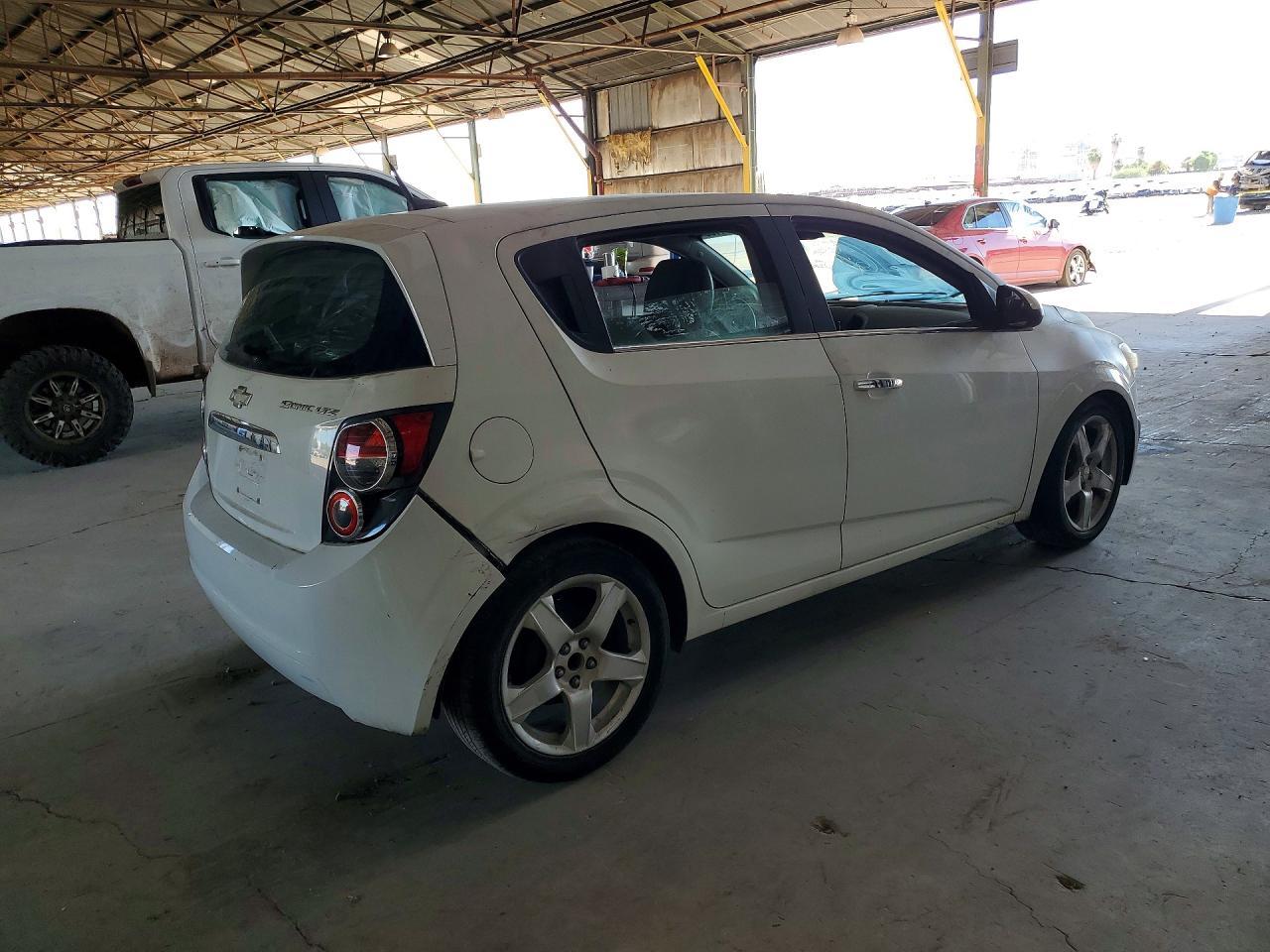 2012 Chevrolet Sonic Ltz - Image 3