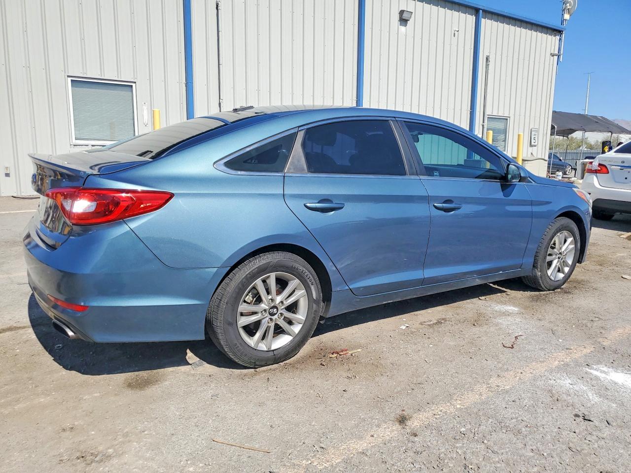 2017 Hyundai Sonata Se - Фото 3