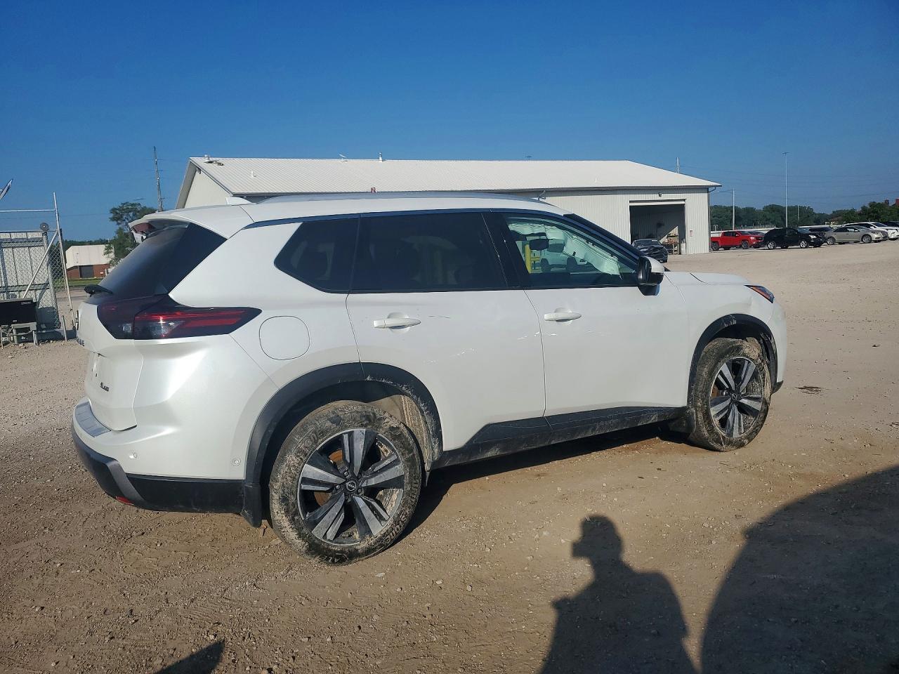 2024 Nissan Rogue Sl - Фото 3