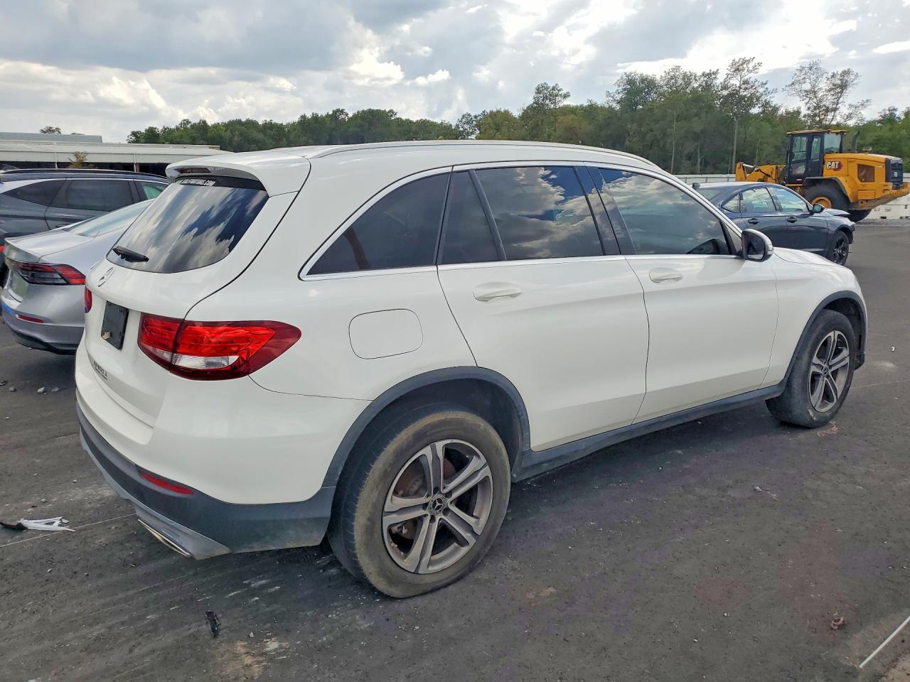 2019 Mercedes-Benz Glc 300 - Фото 3