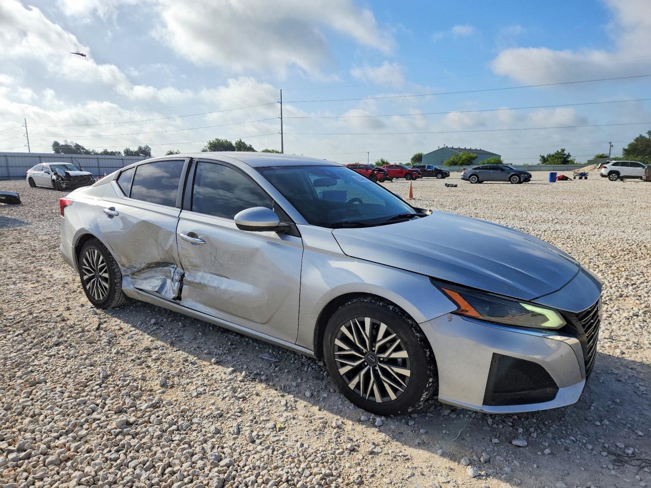 2023 Nissan Altima Sv - Фото 4