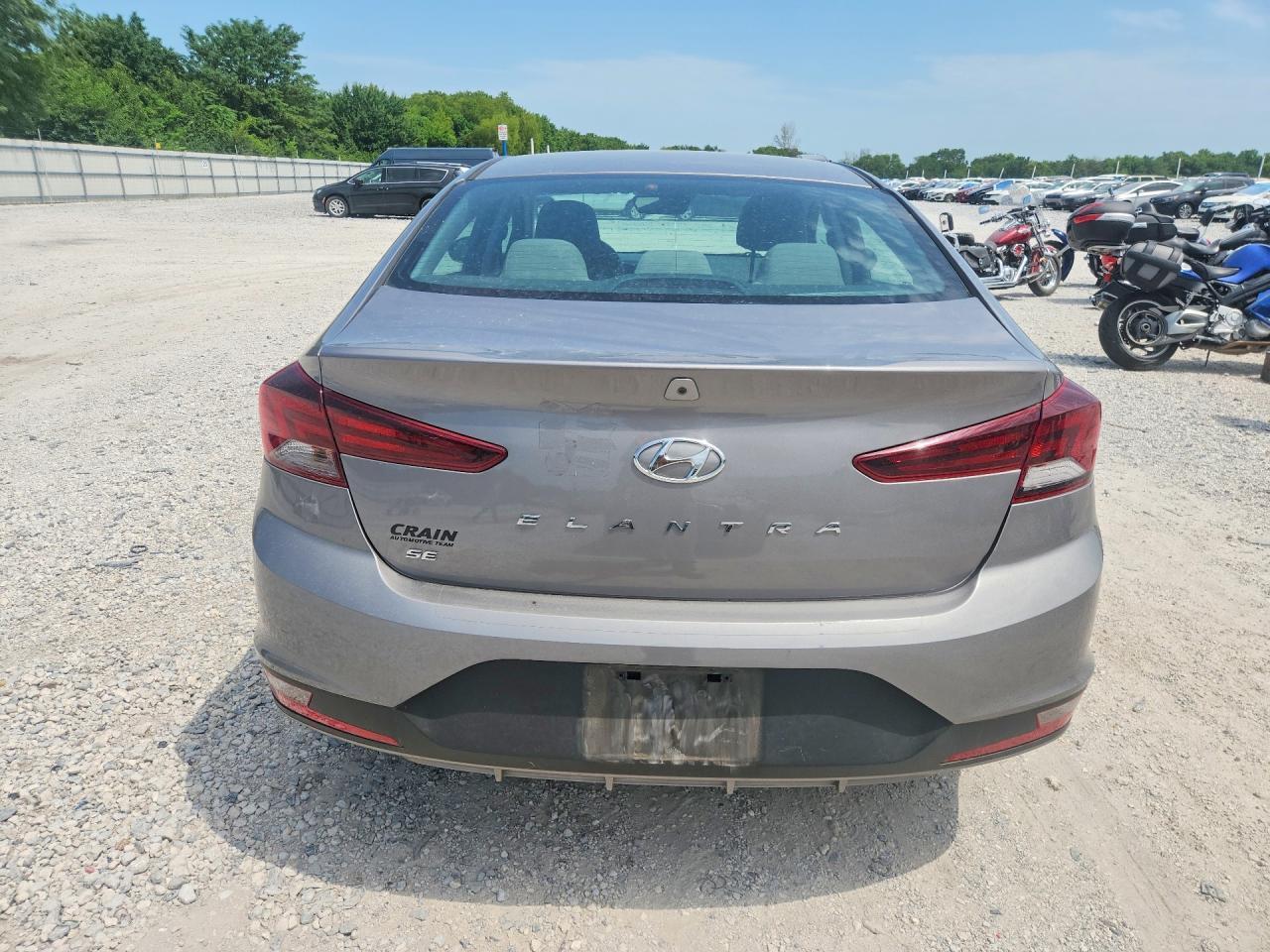 2020 Hyundai Elantra Se - Фото 6