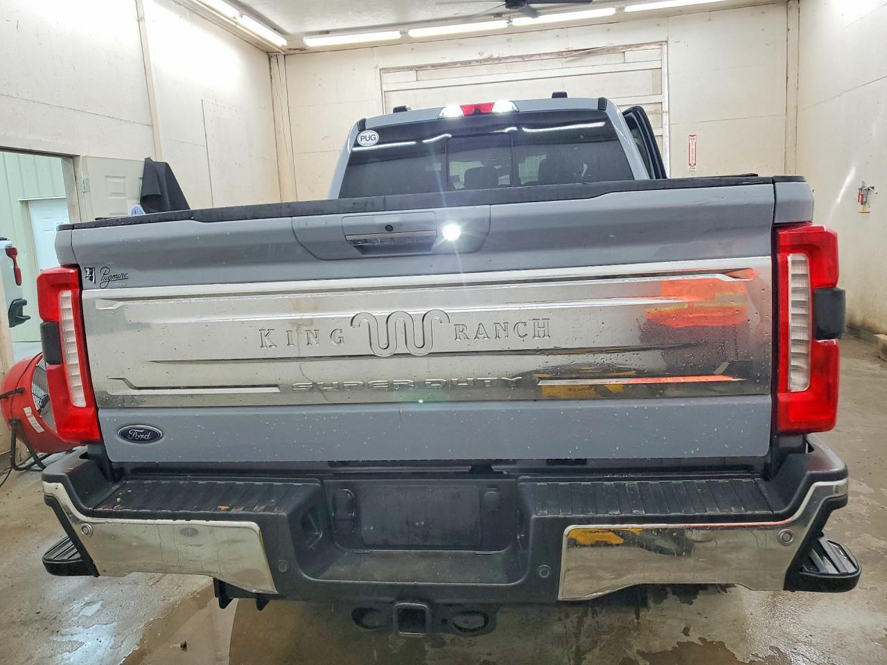 2024 Ford F250 Super Duty - Фото 6