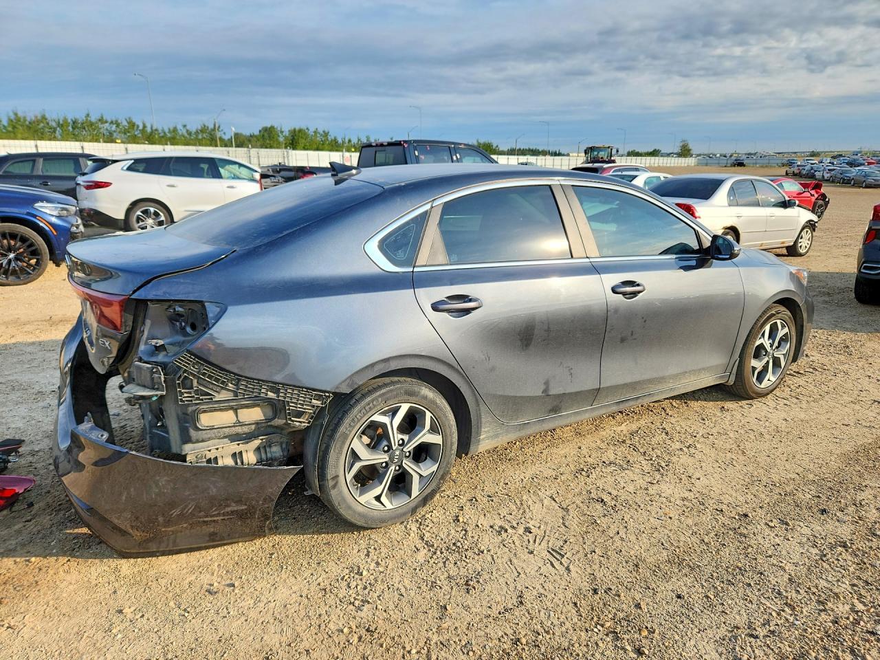 2021 Kia Forte Ex - Фото 3