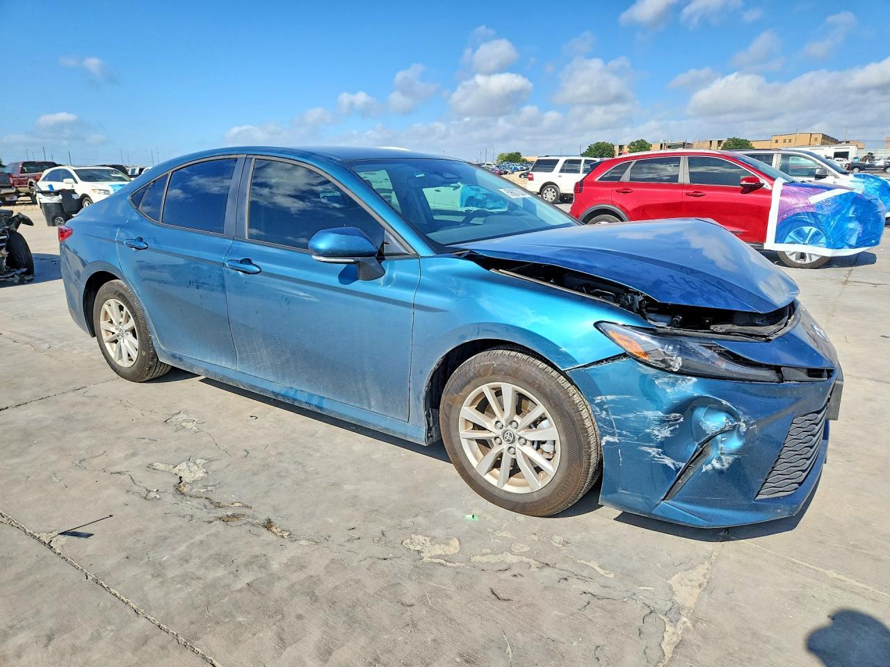 2025 Toyota Camry Le - Фото 4