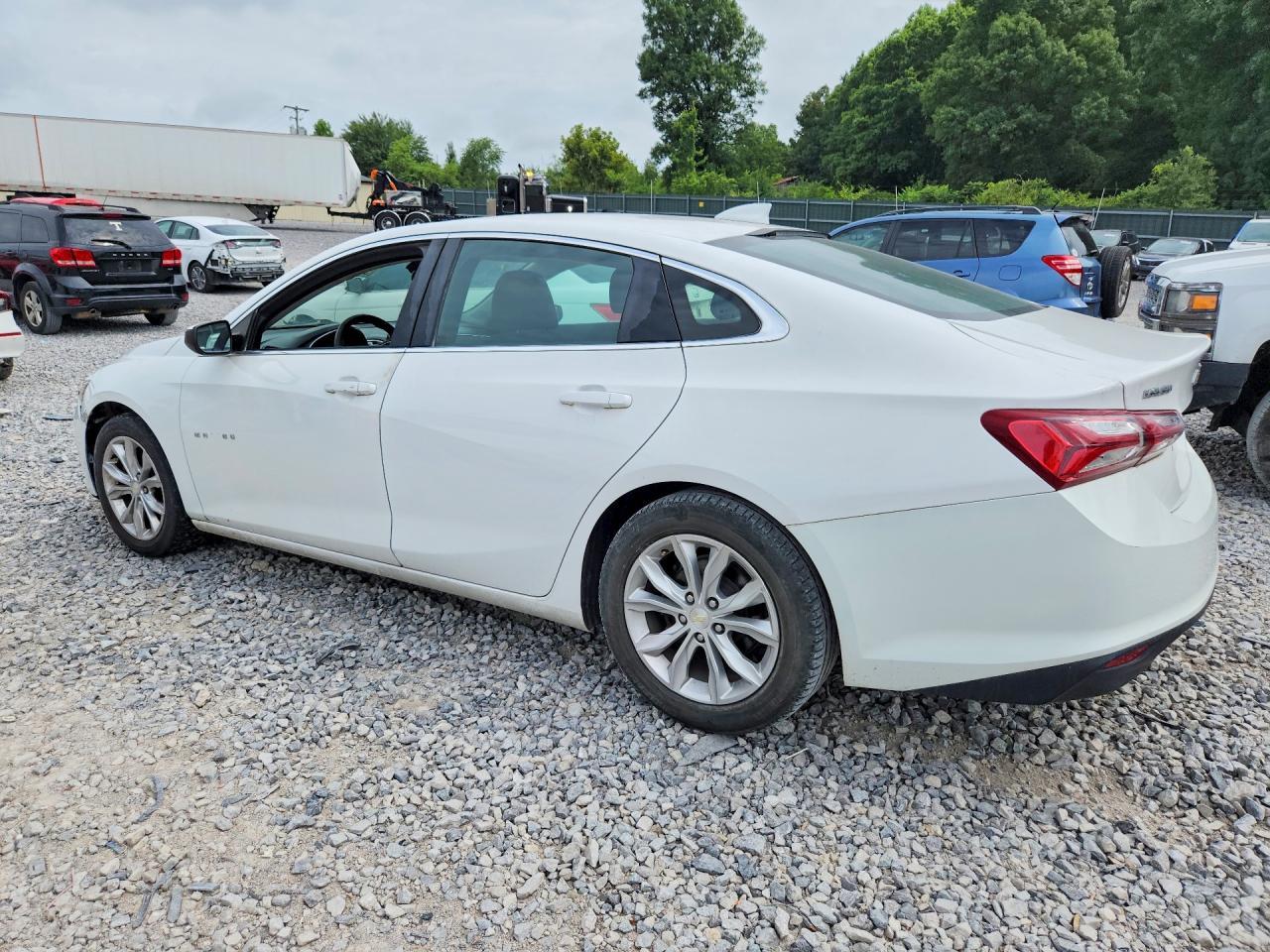 2020 Chevrolet Malibu Lt - Фото 2