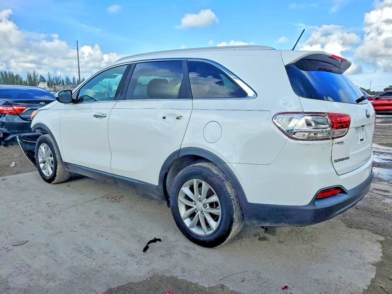 2017 Kia Sorento Lx - Фото 2