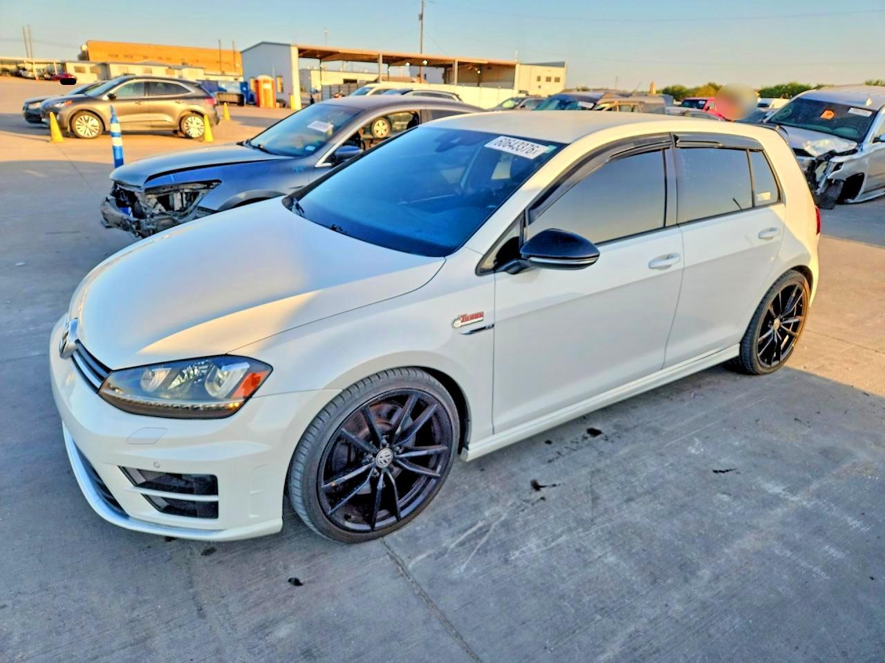 2017 Volkswagen Golf R