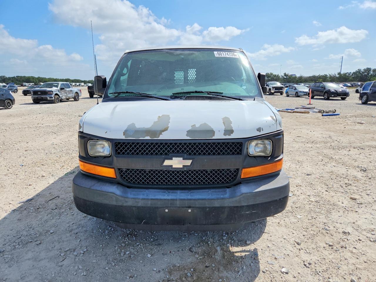 2013 Chevrolet Express G1500 - Image 5