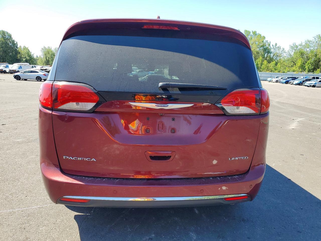 2018 Chrysler Pacifica Limited - Фото 6