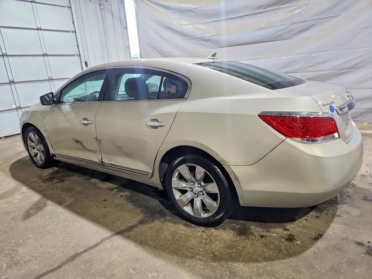 2011 Buick Lacrosse Cxl - Image 2