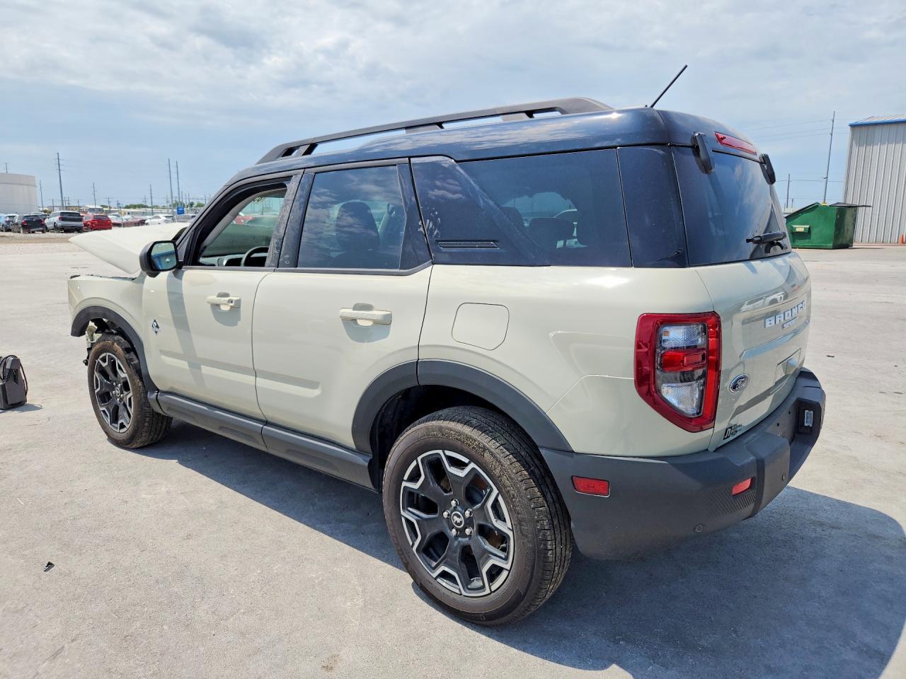 2025 Ford Bronco Sport Outer Banks - Фото 2