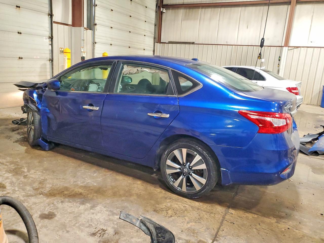 2019 Nissan Sentra Sv - Фото 2