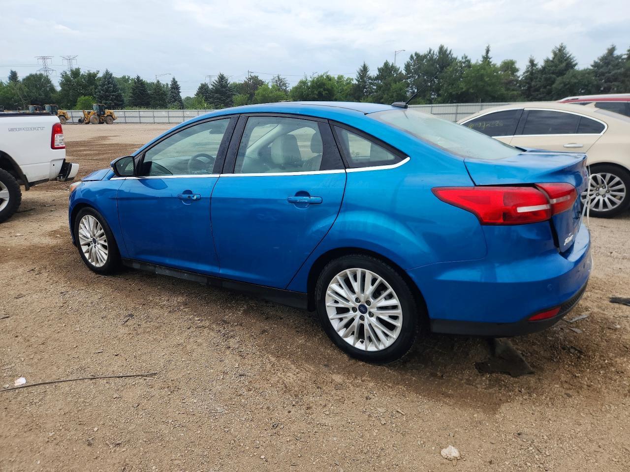 2017 Ford Focus Titanium - Фото 2
