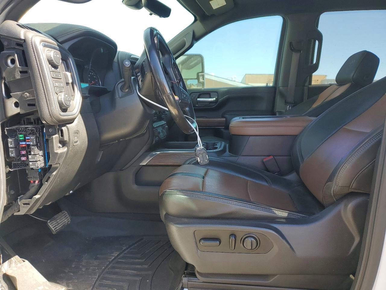 2021 Chevrolet Silverado K3500 High Country - Фото 7
