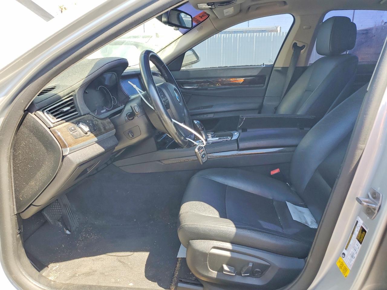 2015 BMW 740 I - Фото 7