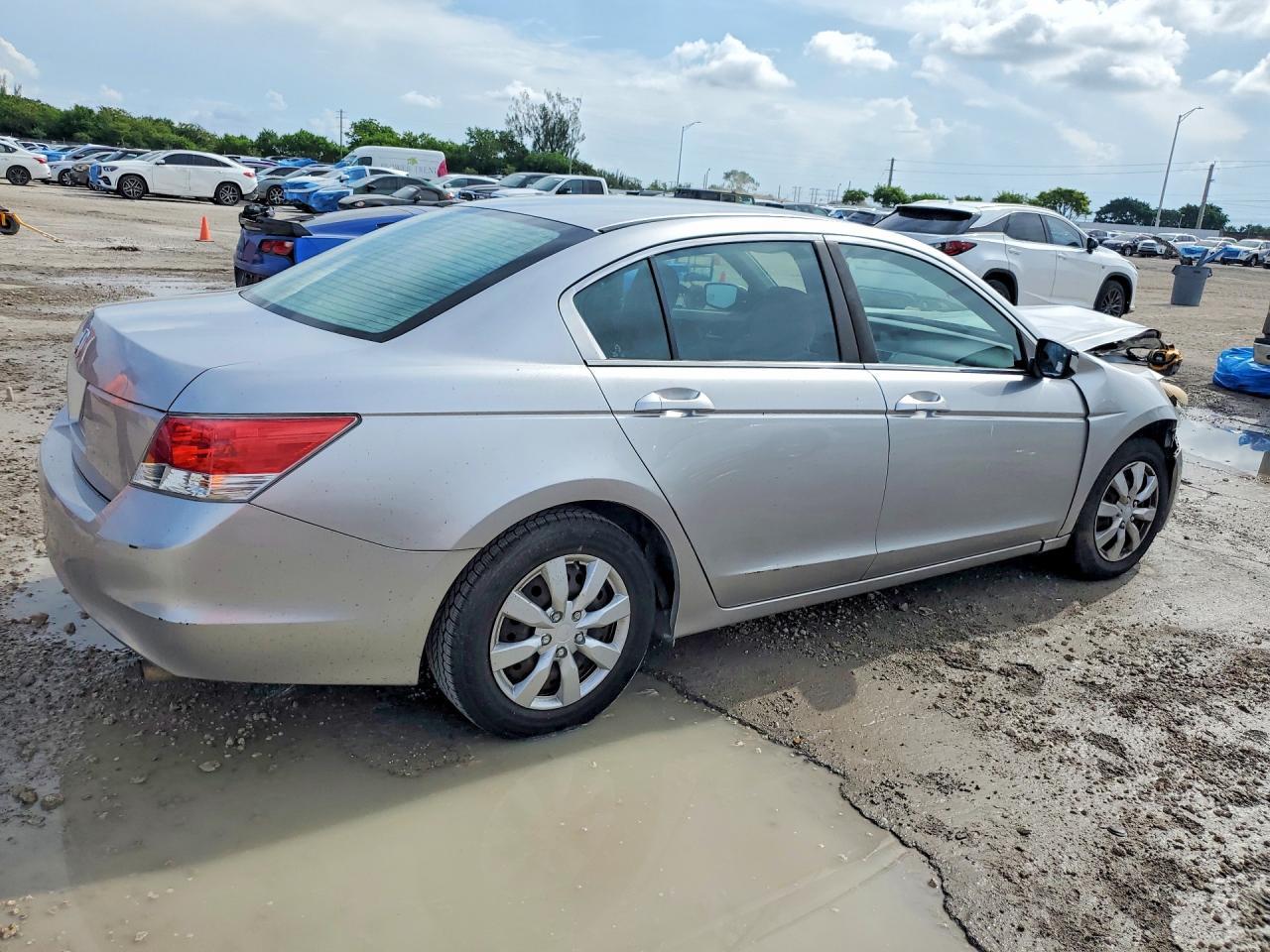 2010 Honda Accord Lx - Image 3