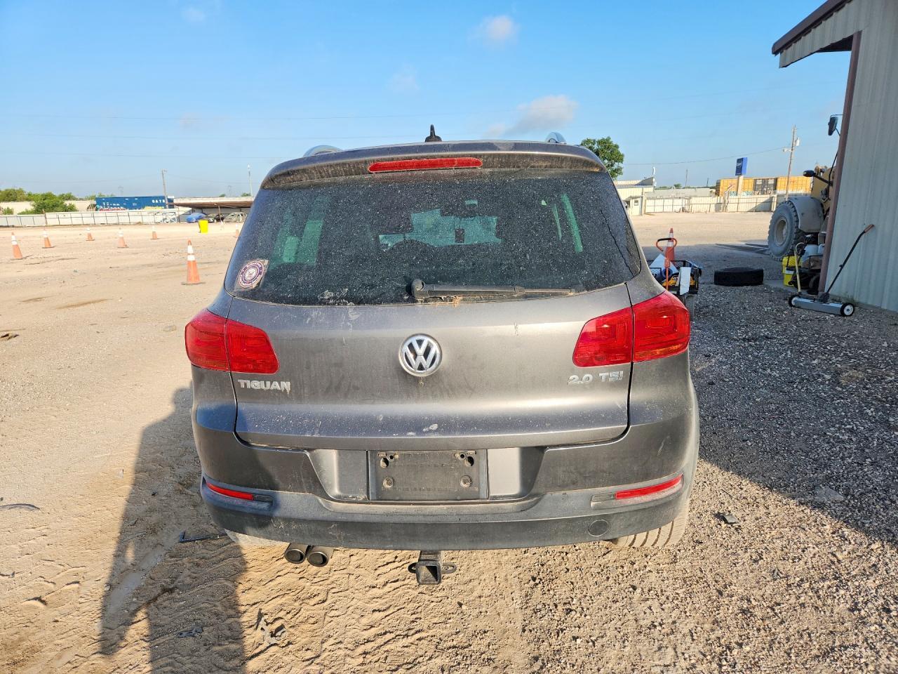 2012 Volkswagen Tiguan S - Image 6