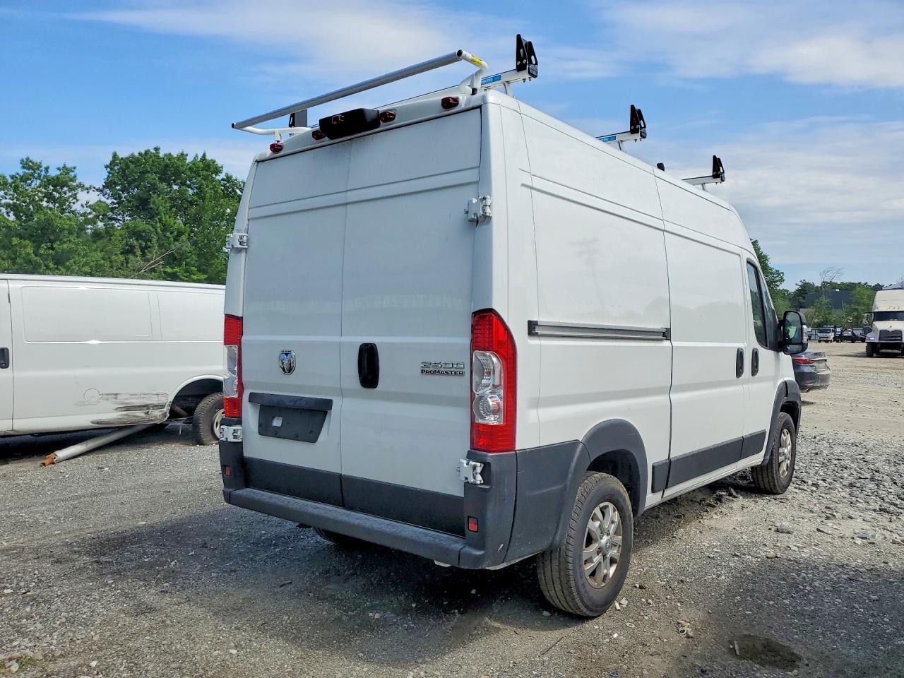 2025 Ram Promaster 2500 2500 High - Фото 3