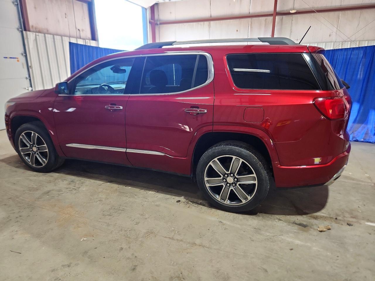 2019 GMC Acadia Denali - Image 2