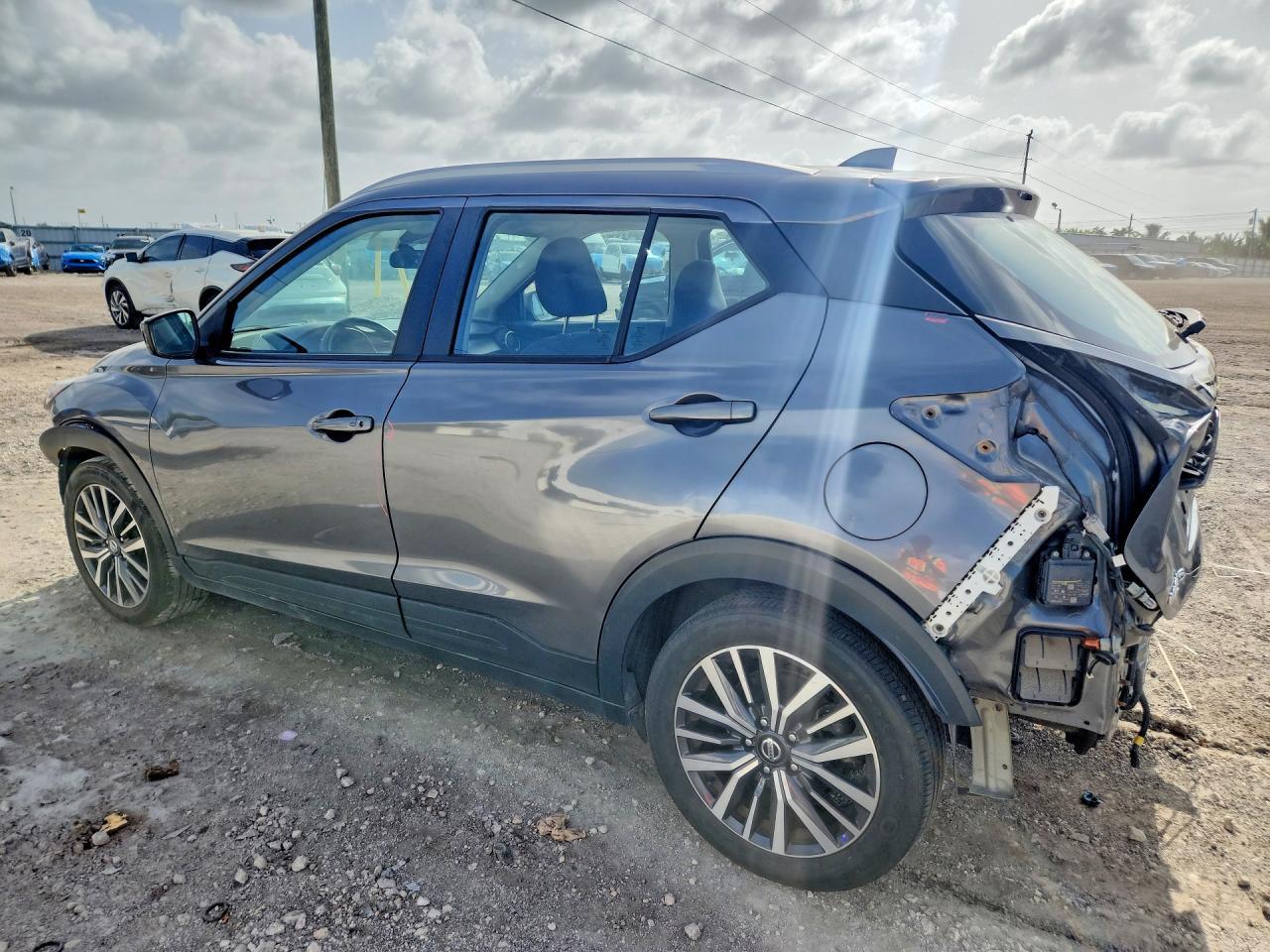 2021 Nissan Kicks Sv - Фото 2