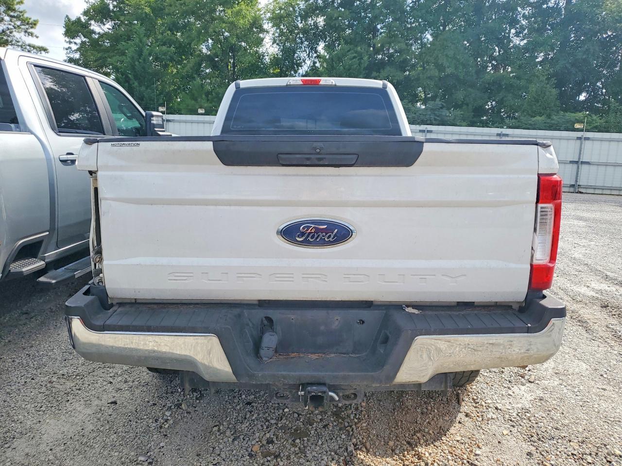 2018 Ford F250 Super Duty - Image 6
