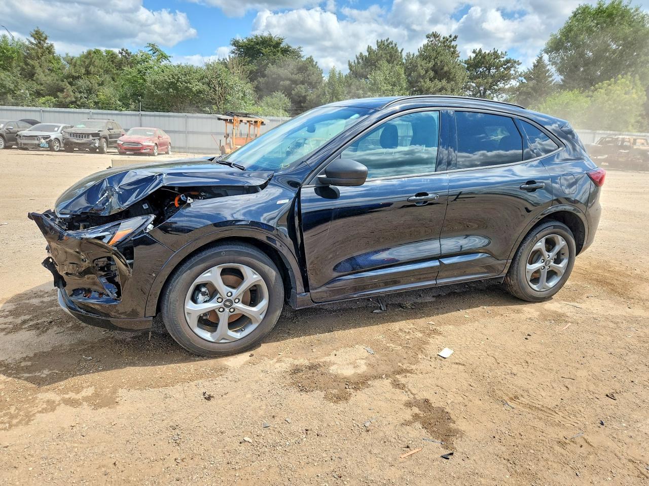 2023 Ford Escape St Line