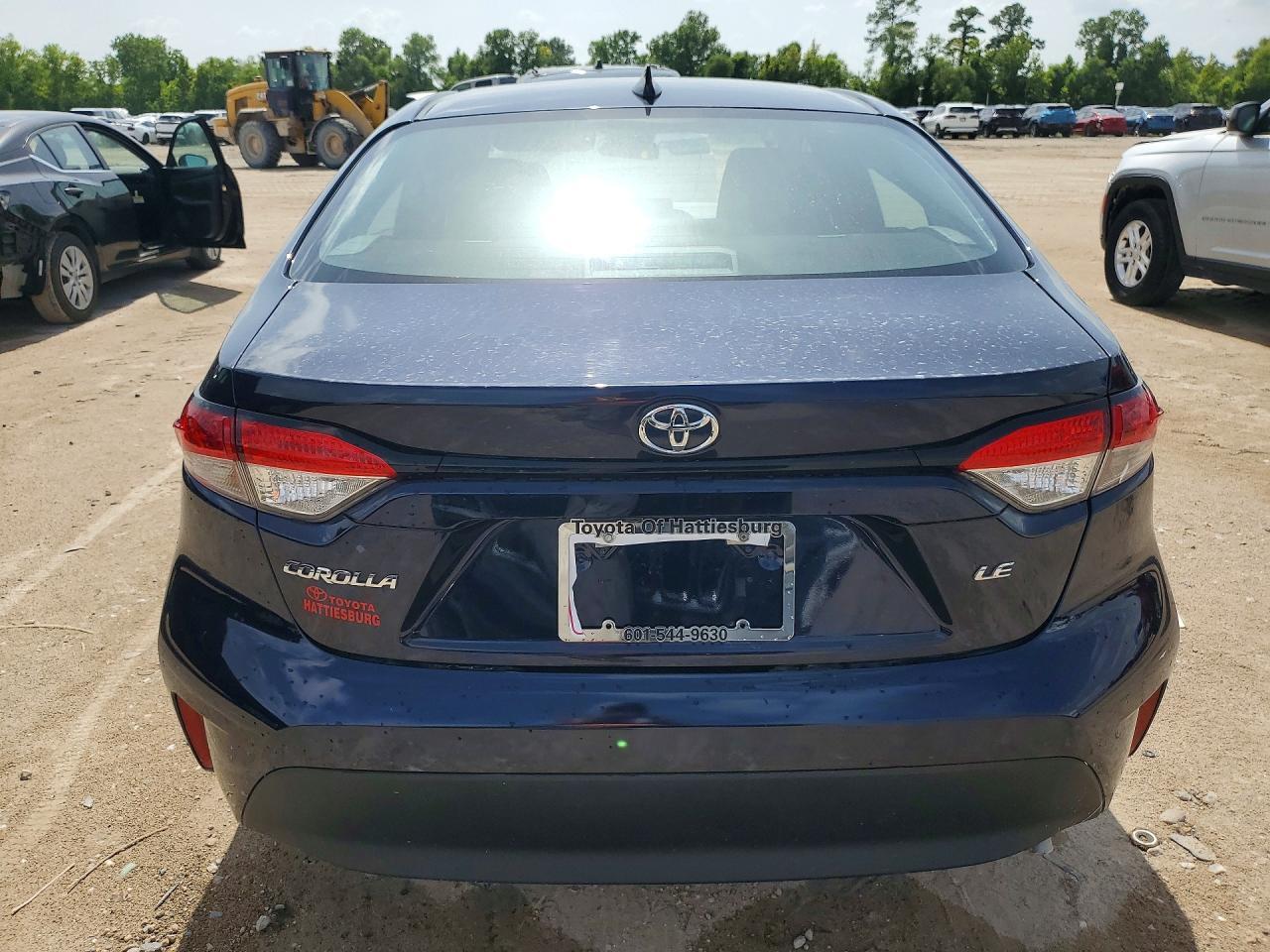 2024 Toyota Corolla Le - Image 6