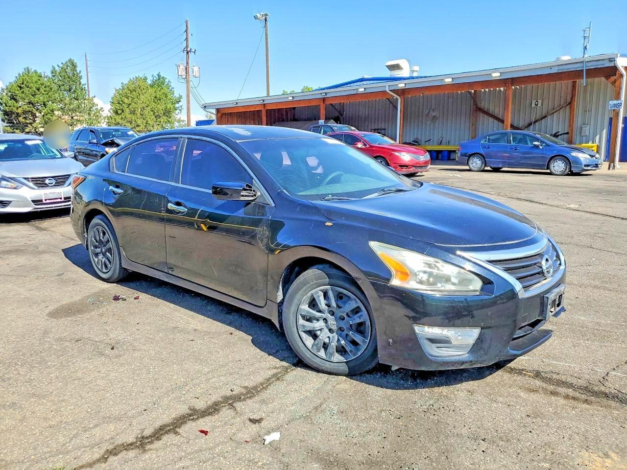 2014 Nissan Altima 2.5 S - Image 4