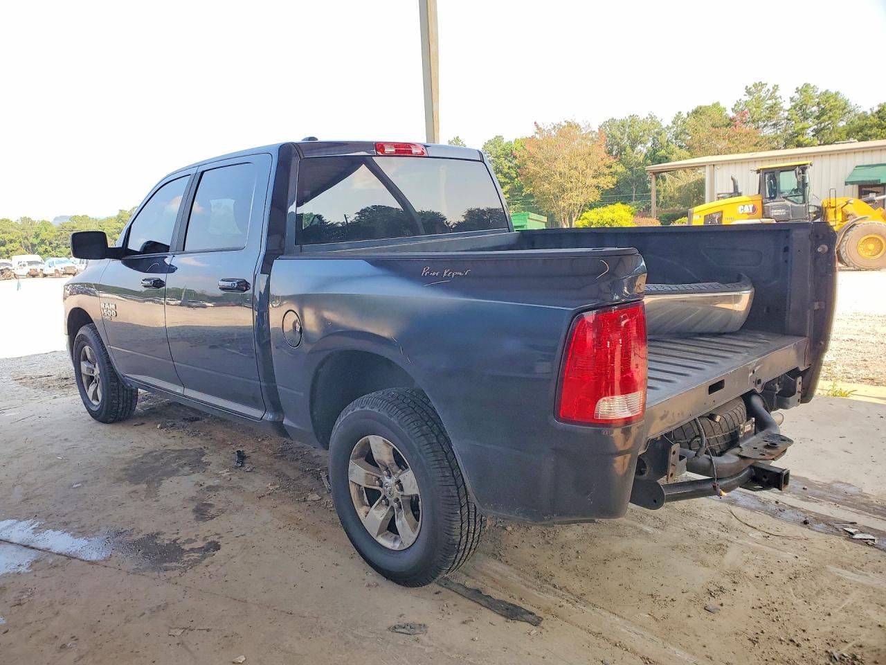 2021 Ram 1500 Classic Slt - Фото 2
