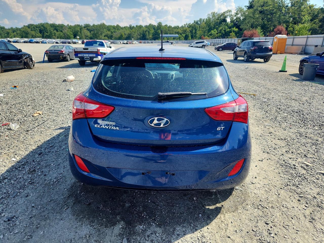 2016 Hyundai Elantra Gt Base - Image 6