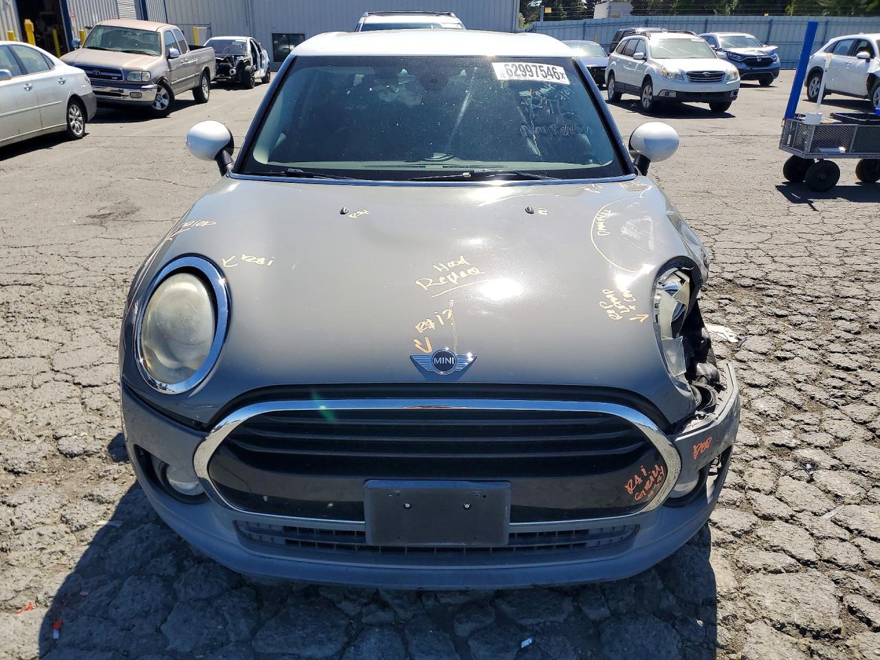 2017 Mini Cooper Clubman - Image 5