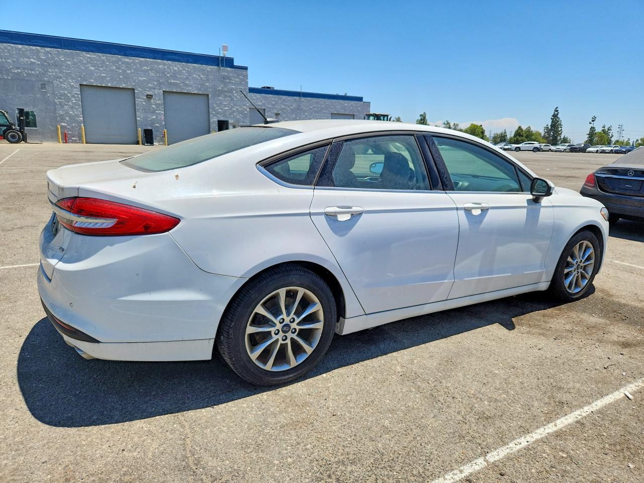 2017 Ford Fusion Se - Фото 3