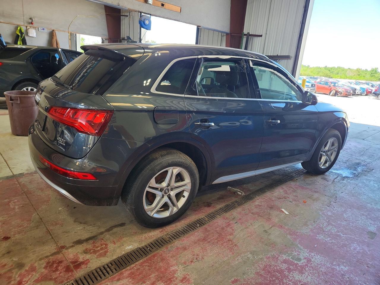 2018 Audi Q5 Premium Plus - Image 3