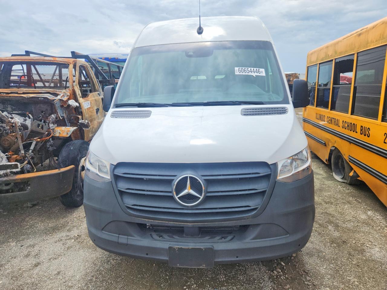 2024 Mercedes-Benz Sprinter 2500 Delivery Van - Фото 5
