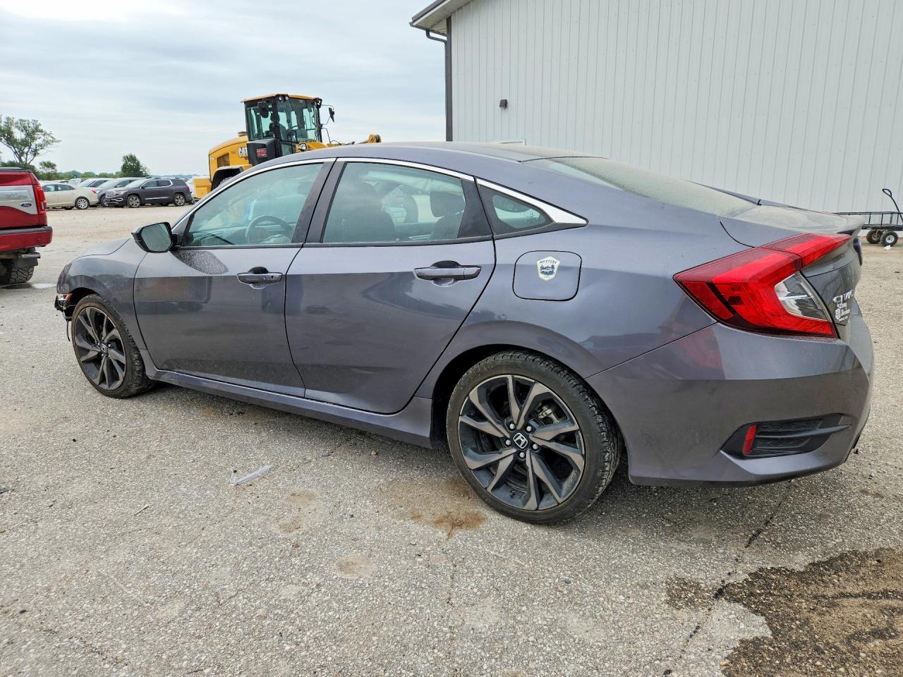 2021 Honda Civic Sport - Фото 2