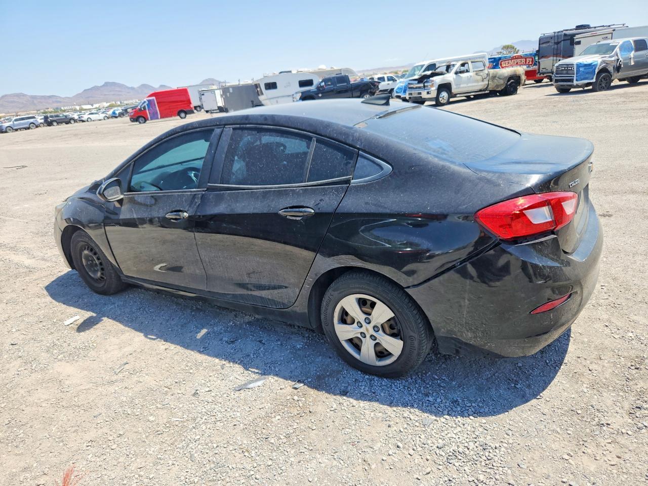 2018 Chevrolet Cruze Ls - Image 2