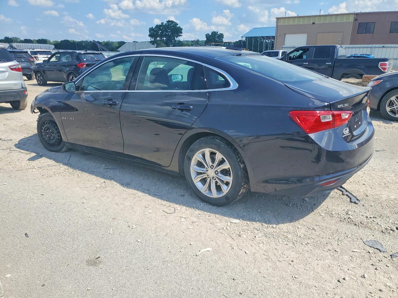 2023 Chevrolet Malibu Lt - Фото 2