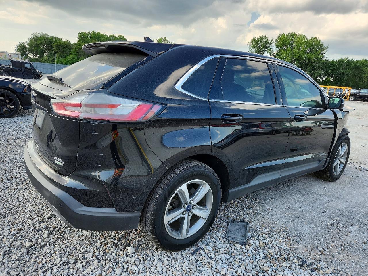 2019 Ford Edge Sel - Image 3