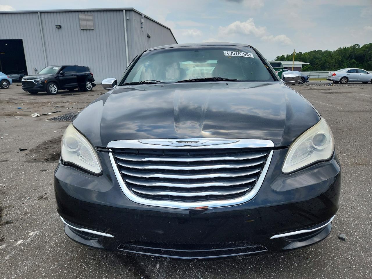 2013 Chrysler 200 Limited - Фото 5