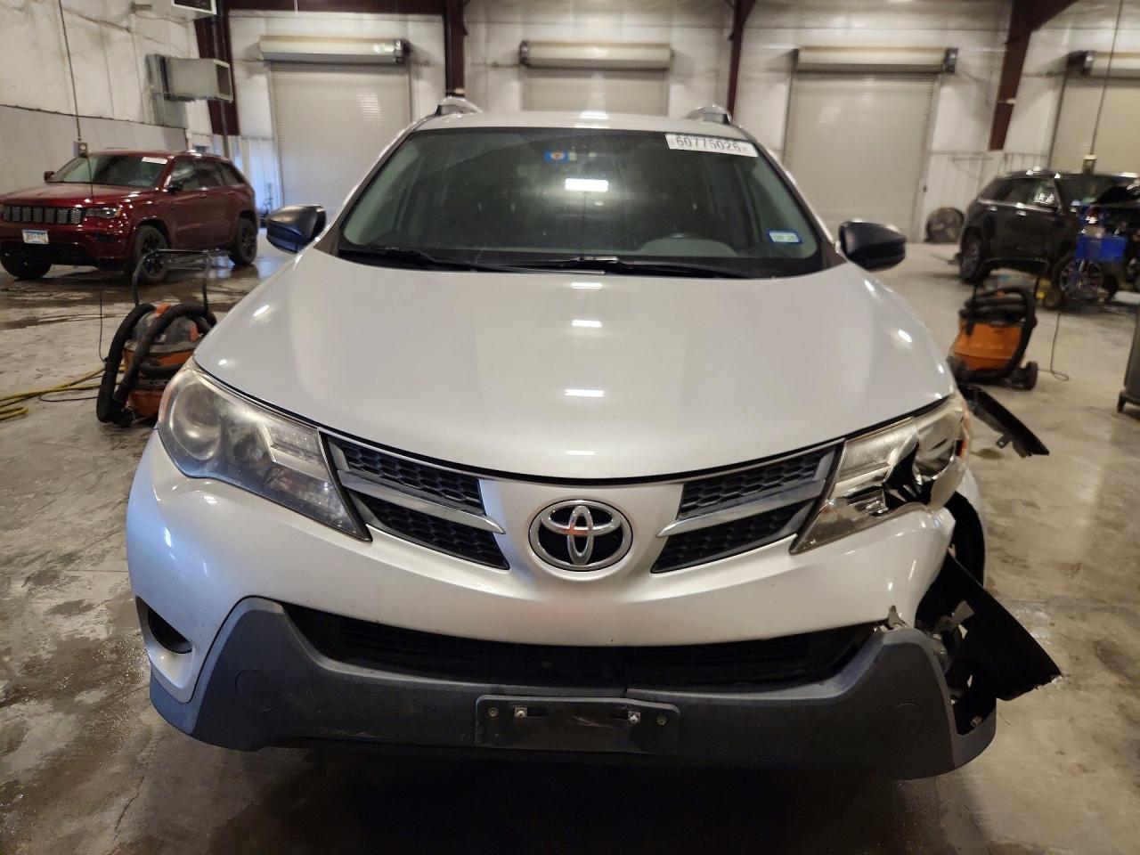 2015 Toyota Rav4 Le - Фото 5