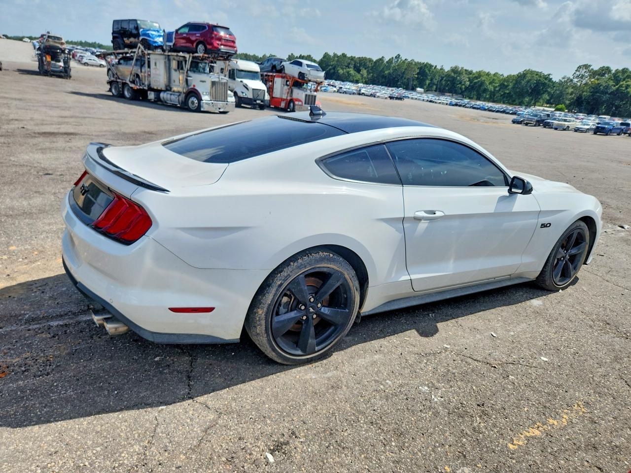 2022 Ford Mustang Gt - Image 3