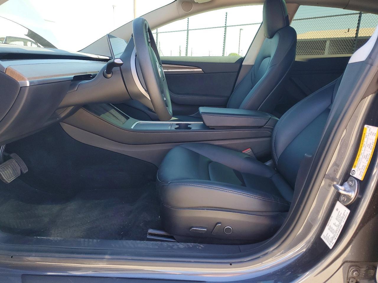 2022 Tesla Model 3 - Image 7