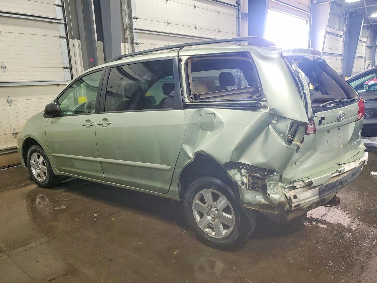 2006 Toyota Sienna Le 8 Passenger - Фото 2